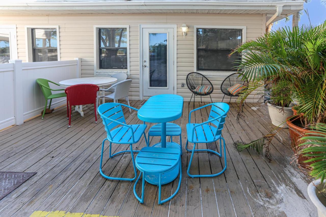 セント・ピート・ビーチ Sunset Beach House - Allヴィラ エクステリア 写真